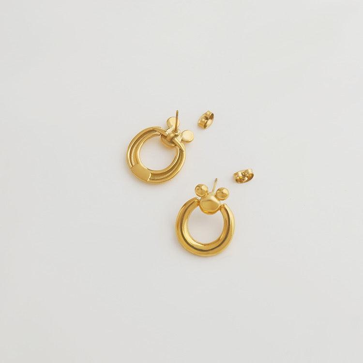 Leader of the Club Earrings - Perfect Accessory for Any Occasion