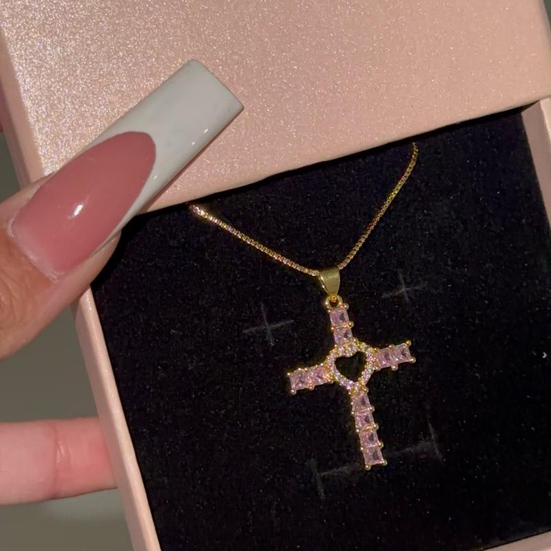 ”Cross my heart” necklace