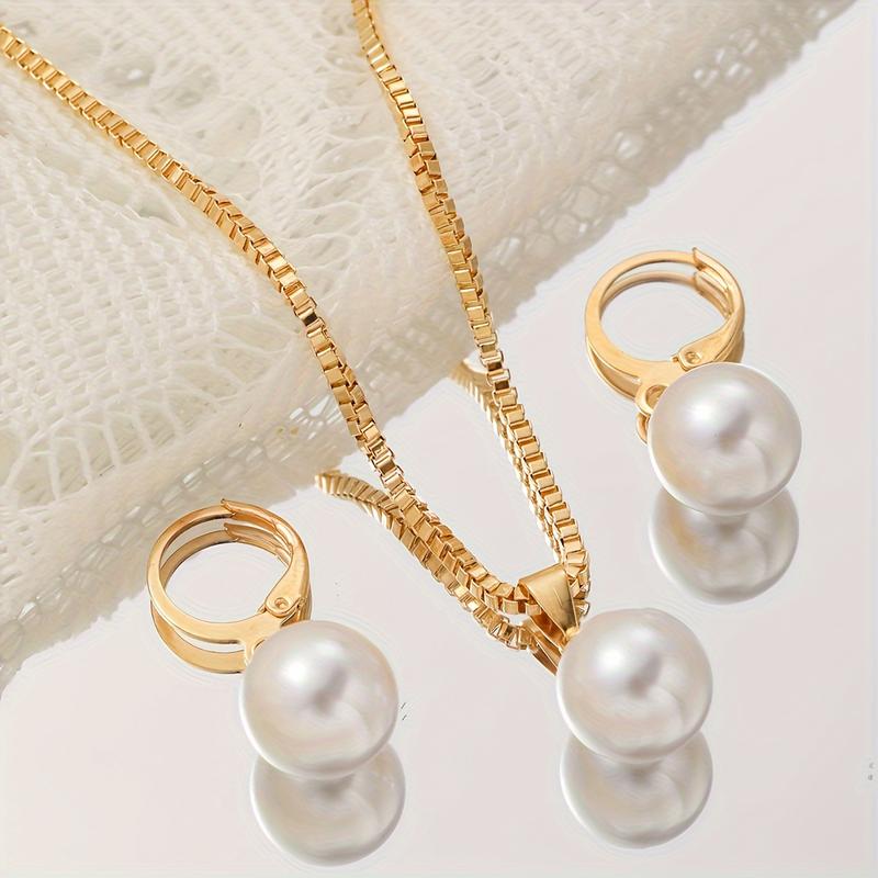 Elegant Vintage Jewelry Suit with Imitation-3 Pieces Set Fashion Simple Pendant Necklace and Earrings Suit, Ladies, Gold, Suitable for Daily Wear, Party, Valentine's Day Gift