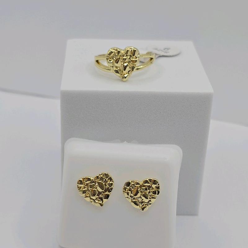 LUXURY Nuggets style HEARTS  set ring with heart earrings studs GOLD-PLATED ring zises 7 to 10 available