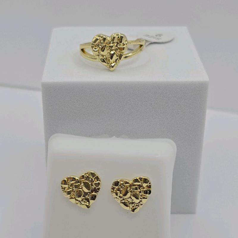 LUXURY Nuggets style HEARTS  set ring with heart earrings studs GOLD-PLATED ring zises 7 to 10 available