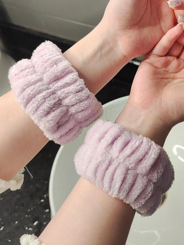 Fall Flannel Medium Stretch Soft Fluffy Wristband, Summer Minimalist Wristband for Makeup, Spa, Cute Skincare Wristband, Women's Daily Used Accessories for Girlfriend