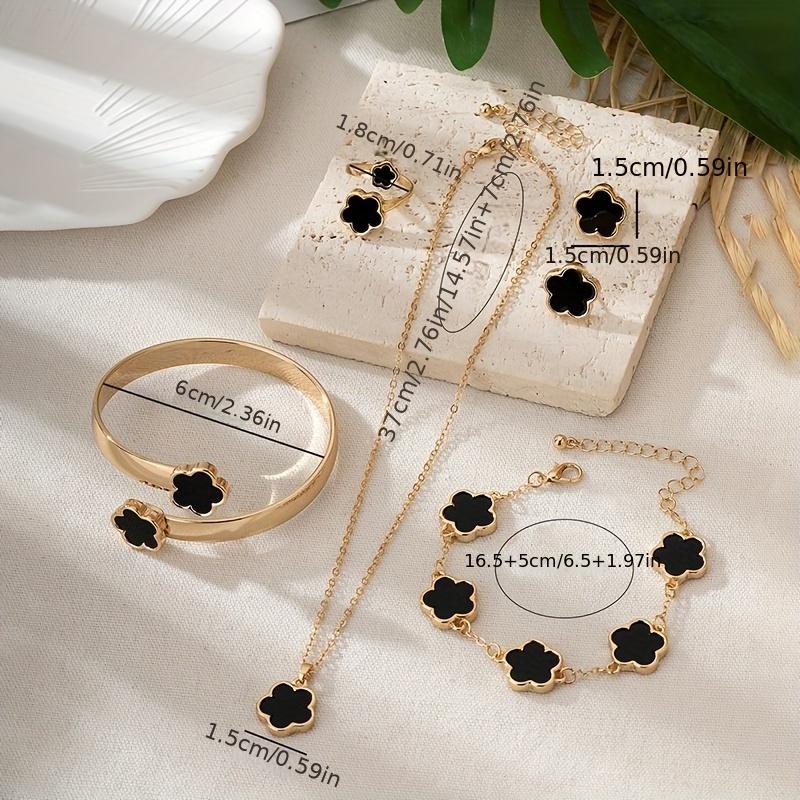 1 pair stud earrings + 1 necklace + 1 bracelet + 1 bracelet + 1 bracelet + 1 ring with lucky flower design alloy jewelery suit fashion women gift