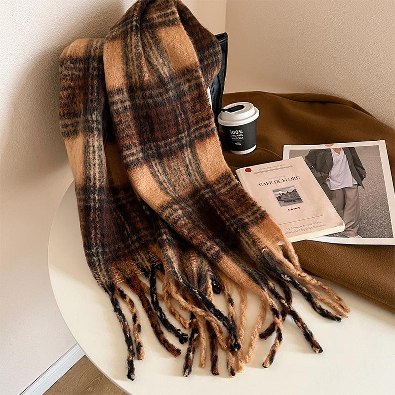 Women's thickened warm scarf Winter Hundreds of neck scarf long 87*16inch Geometric Pattern Geometric Double-Sided