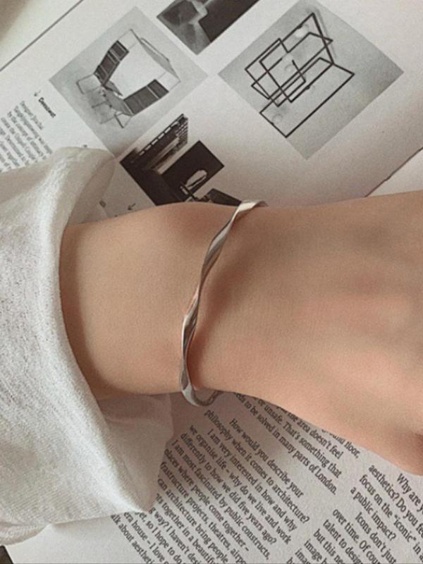 Fashion Simple Twist Design Cuff Bangle Bracelet, Fall Creative Alloy Accessories for Women, Daily Commuting Versatile Accessories for Party and Club, 80s Fashion