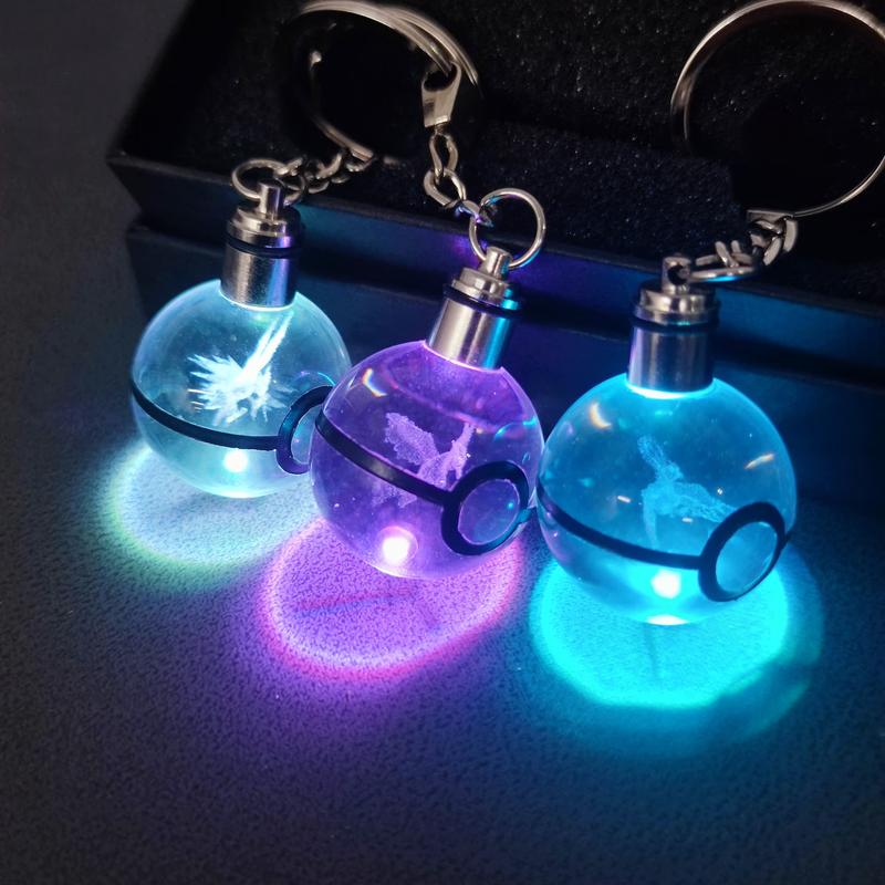 Customize 3D Pokemon Crystal LED Laser Engraved Keychain Crystal Pokeball Keychain 30MM Charizard Crystal Keying Pokemon fans Gifts