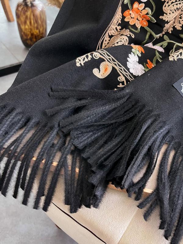 2024 New Style Floral Pattern Tassel Decor Shawl, Casual Soft Warm Scarf for Fall & Winter, Fashion Accessories for Women & Men Dainty Gift for Your Love