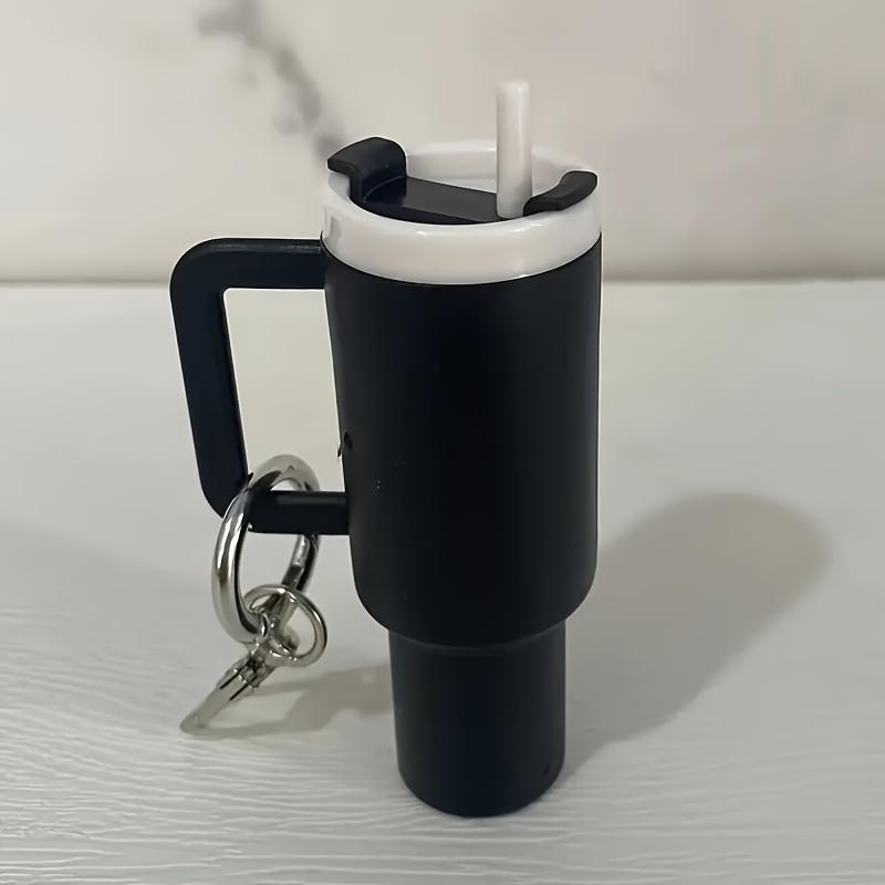 Mini water bottle keychain-street style, plastic material, suitable for men and women