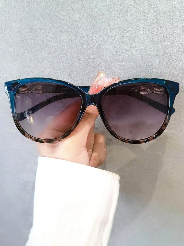 Vintage Cat Eye Frame Sunglasses, Trendy Casual Tinted Lens Sunglasses for Women, Fashion Accessories for Everyday Use and Outdoor Activities