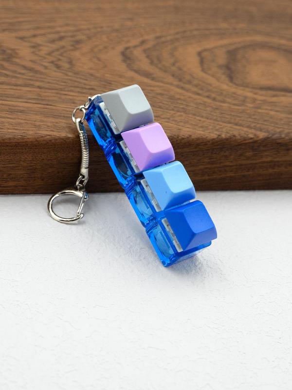 Fun Keycap Keyboard Keychain, Punk Style Keyboard 4 Keys Toy Keychain for Women & Men, Fashion Accessories for Daily Use for Decompression Gift Toys