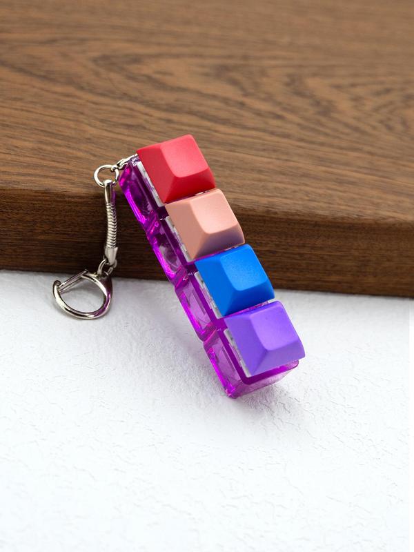 Fun Keycap Keyboard Keychain, Punk Style Keyboard 4 Keys Toy Keychain for Women & Men, Fashion Accessories for Daily Use for Decompression Gift Toys